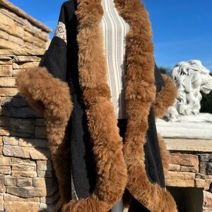 Handmade in Peru Brown and Black Alpaca Fur-Trimmed Poncho Cape